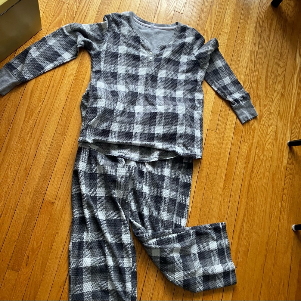 Classic Gray Plaid Women's Pajama Set soft cozy curl up
